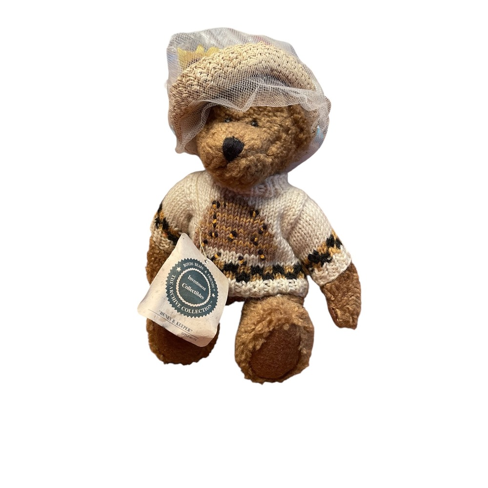 Boyd's Bears Huney B. Keeper Tags Hat & Sweater Collectibles Vintage Retired